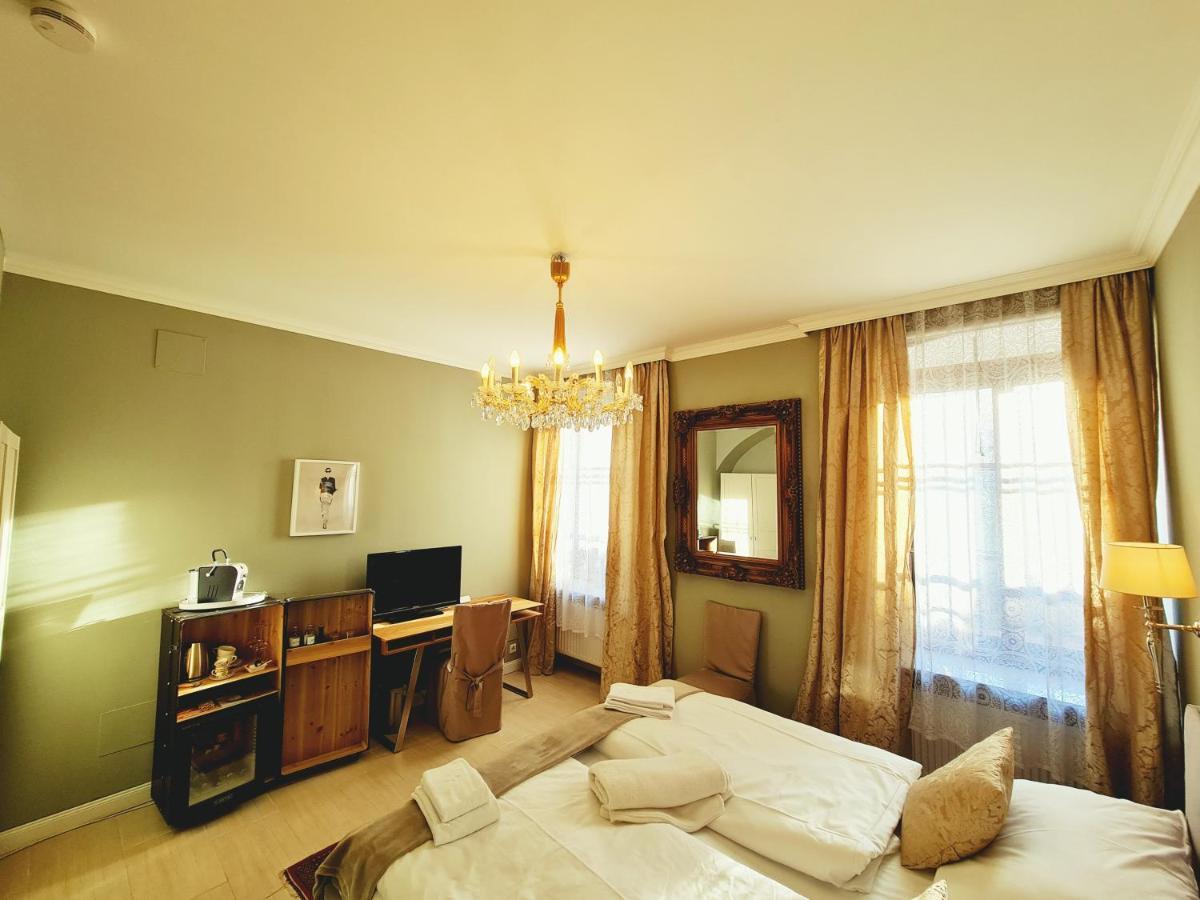 Gewerkenschloessl Zeilinger Bed & Breakfast Knittelfeld Exterior photo