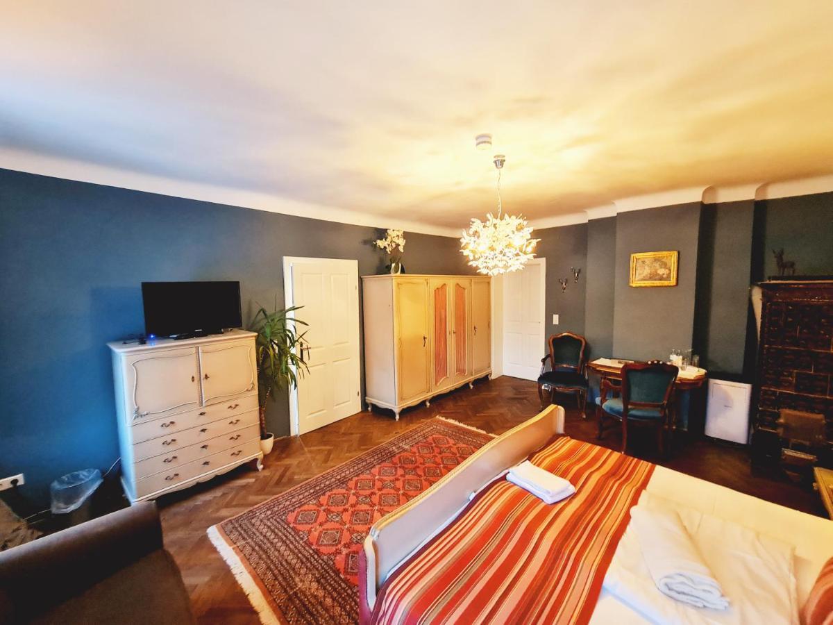 Gewerkenschloessl Zeilinger Bed & Breakfast Knittelfeld Exterior photo