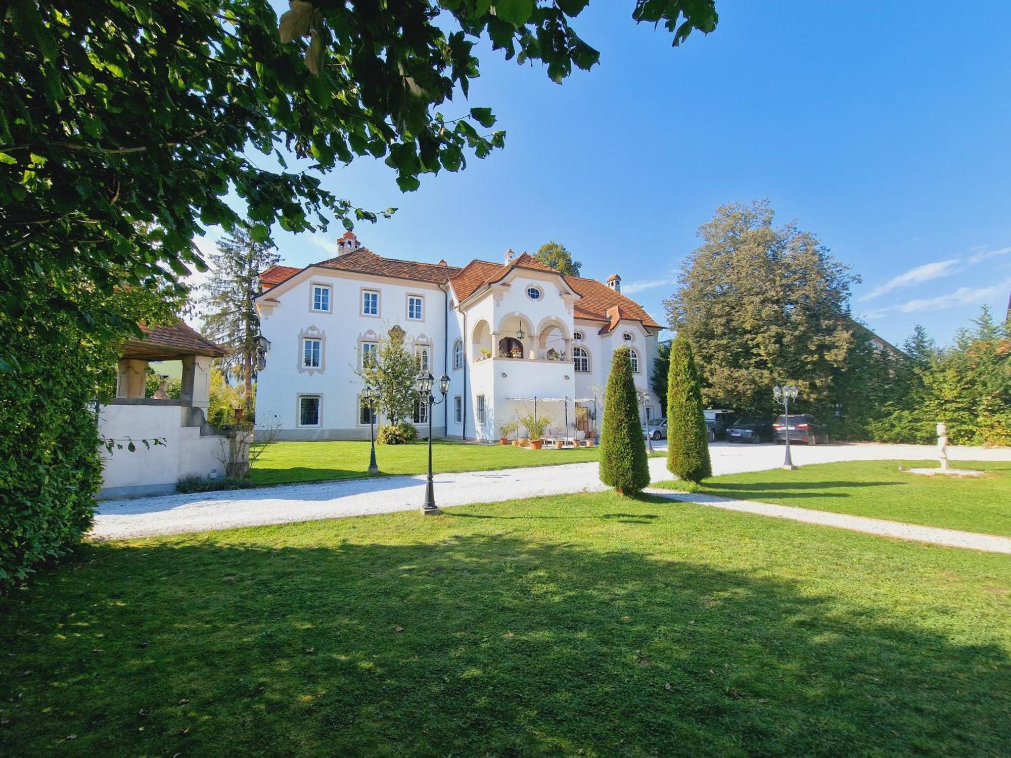 Gewerkenschloessl Zeilinger Bed & Breakfast Knittelfeld Exterior photo