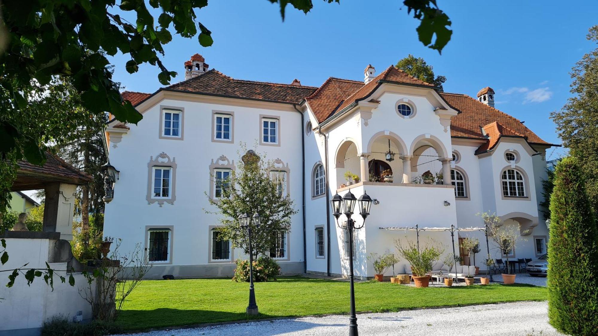 Gewerkenschloessl Zeilinger Bed & Breakfast Knittelfeld Exterior photo